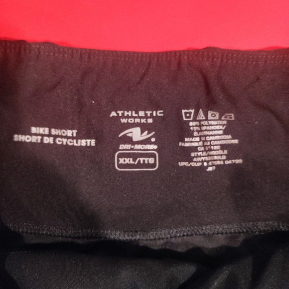 Athletic works black short pants women's size XXL - Picture 3 of 4